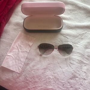 Kate spade aviator sunglasses. Only worn once.